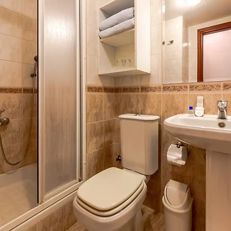 לינה וארוחת בוקר Palmetto Vip